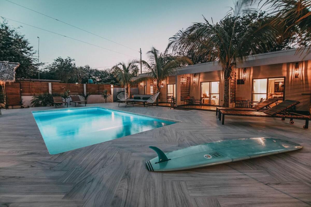 Surf And Yoga Retreat Nicaragua Hostel La Albina ภายนอก รูปภาพ