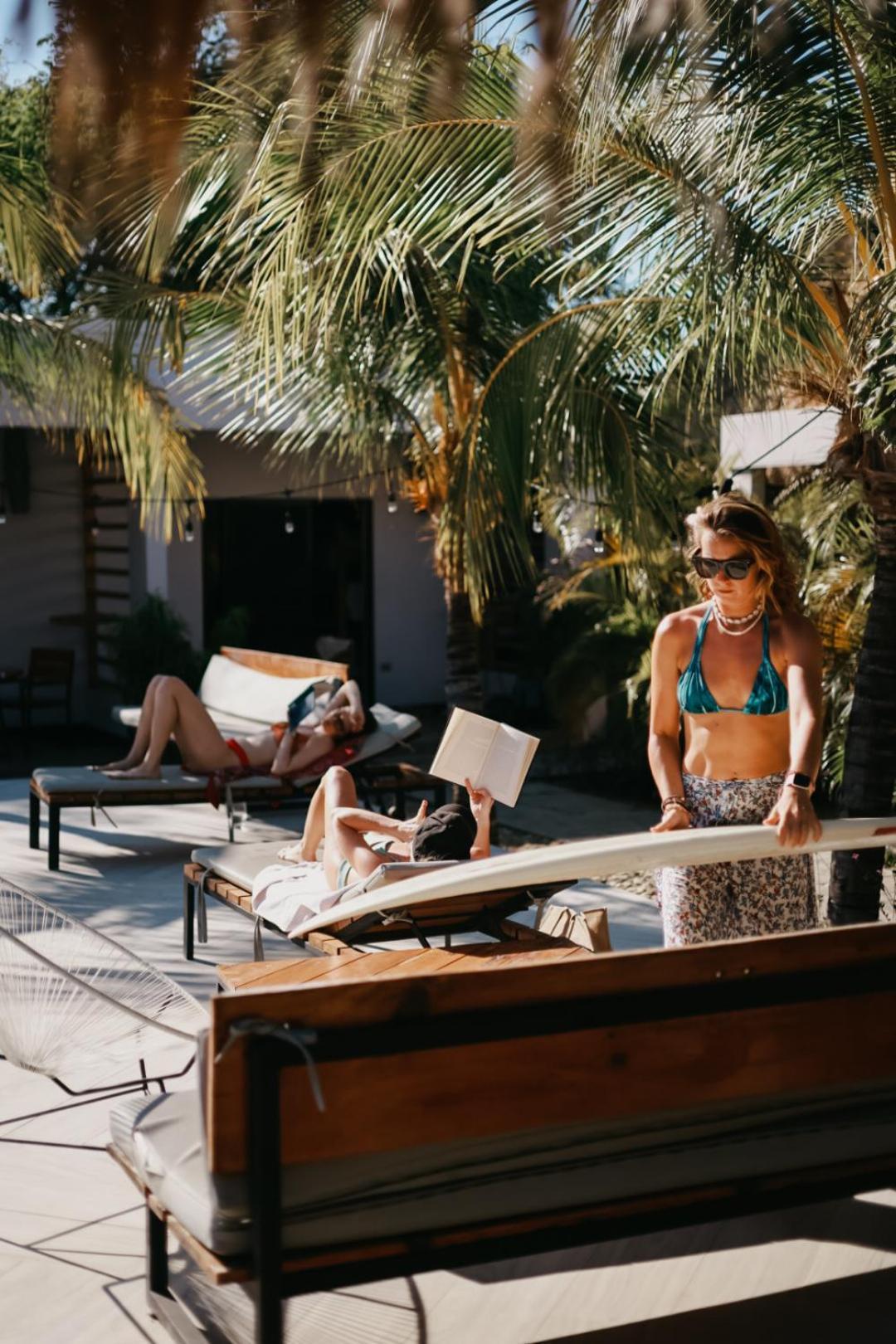 Surf And Yoga Retreat Nicaragua Hostel La Albina ภายนอก รูปภาพ
